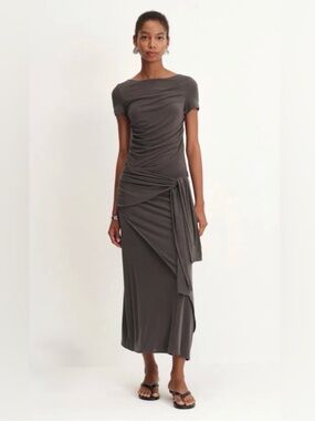 NWT Fabrique Dress Nhat Jersey Short Sleeve Maxi Front Tie in Grey